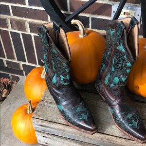 twisted x cowboy boot.